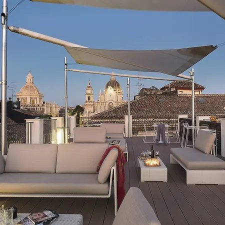 호텔 Duomo & 4*